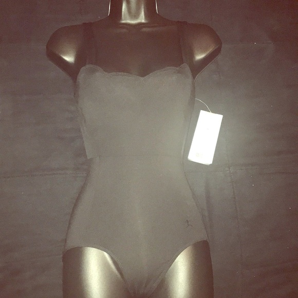 Scalloped Black Bodysuit - Picture 1 of 4